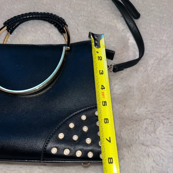 Stylish black purse with removable strap. Gold and pearl like accents - Picture 4 of 6